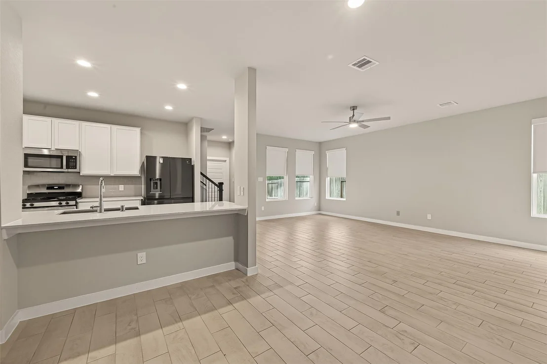 Photo of 2922 Valeria Drive