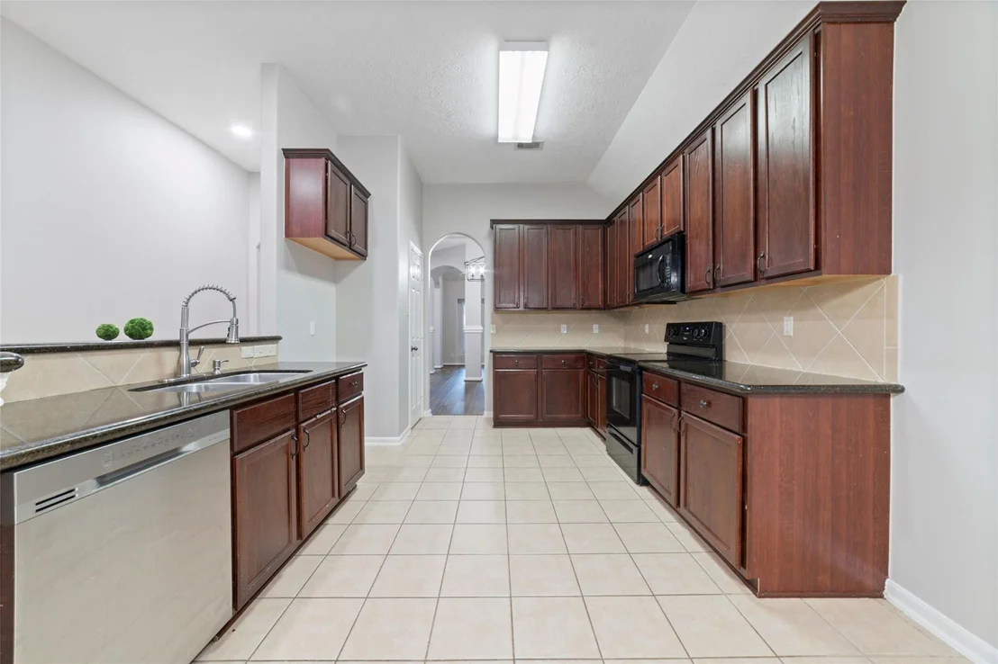 Photo of 3520 White Oak Point Drive