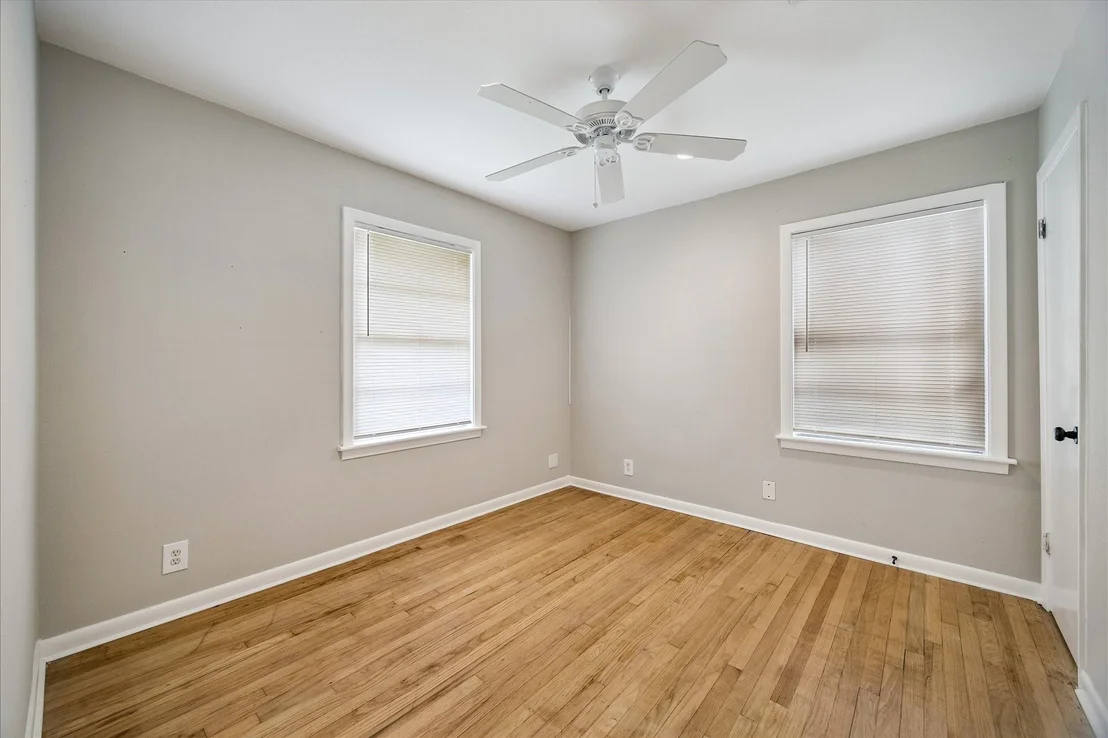 Photo of 5042 Viking Drive