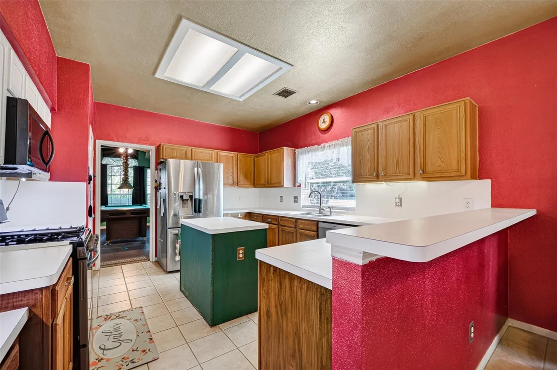 Photo of 7230 Oak Walk Drive