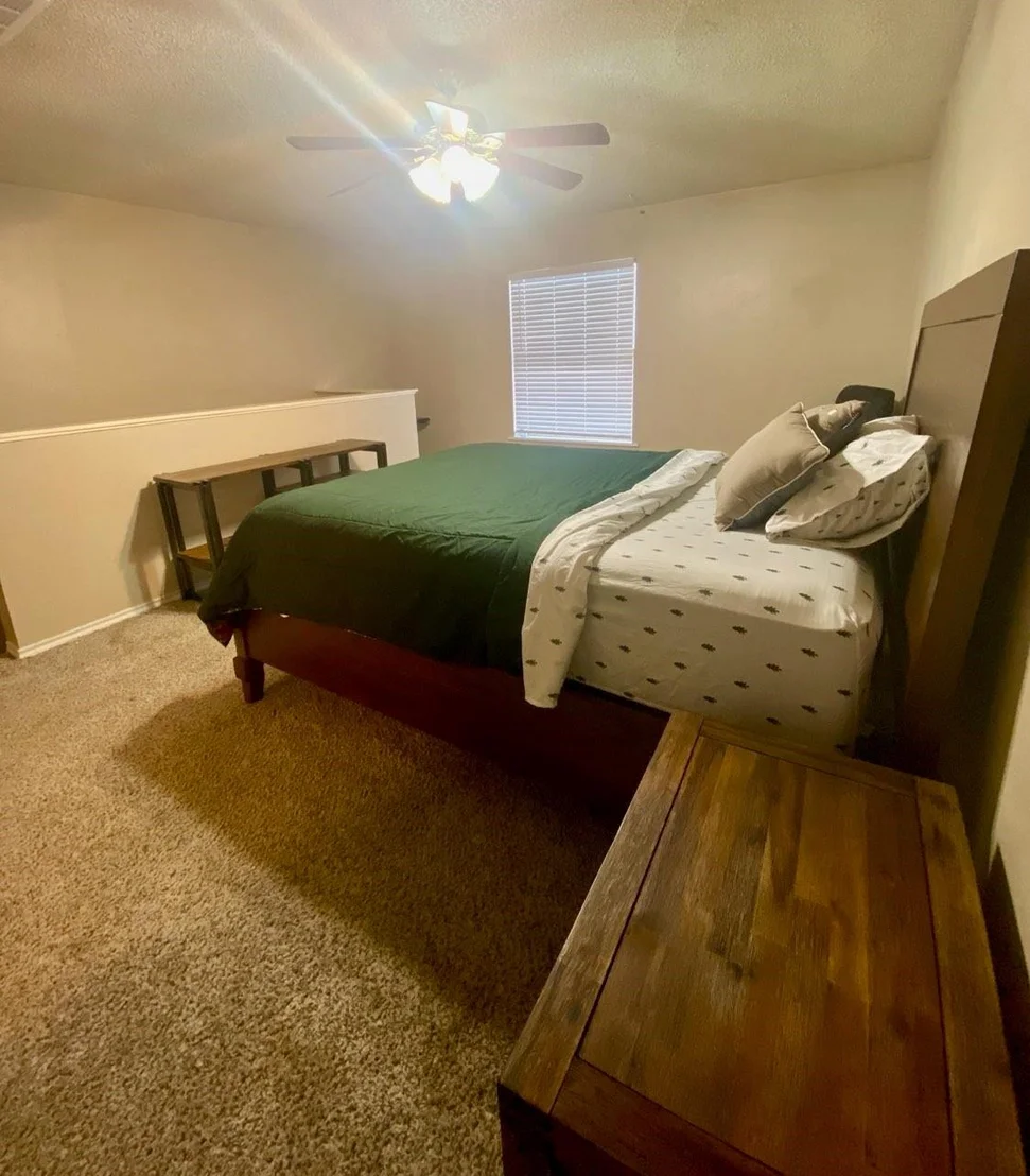 Photo of Unit 256D at 2501 Gulf Freeway