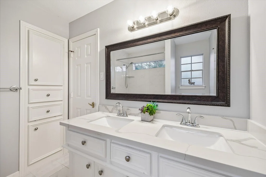 Photo of 3622 Springhill Lane