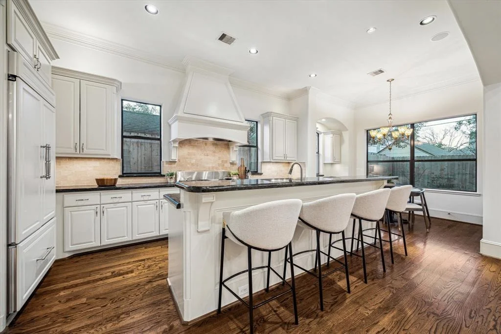 Photo of 2036 Addison Road