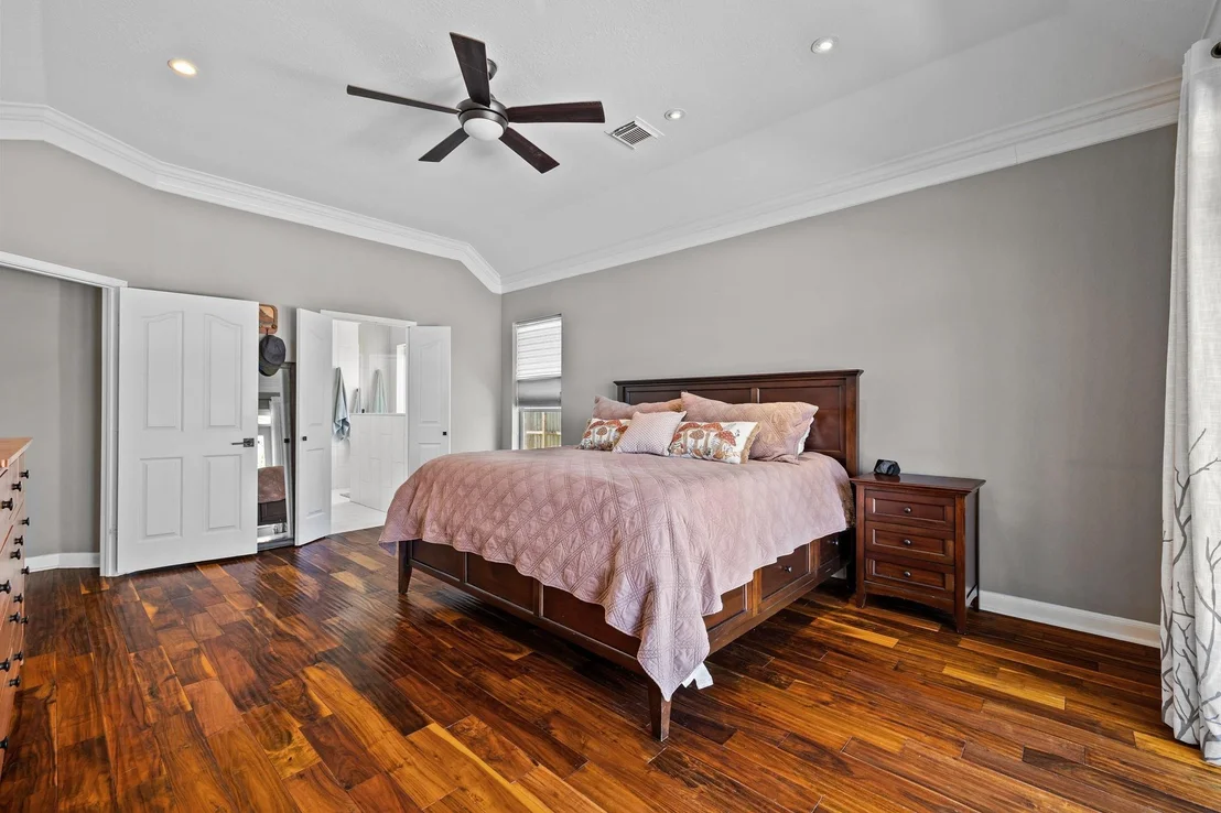 Photo of 2823 Irvington Drive