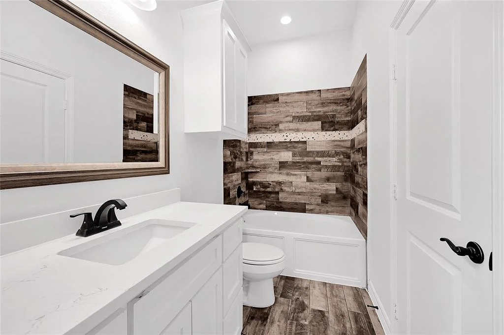 Photo of 214 Alder Loop