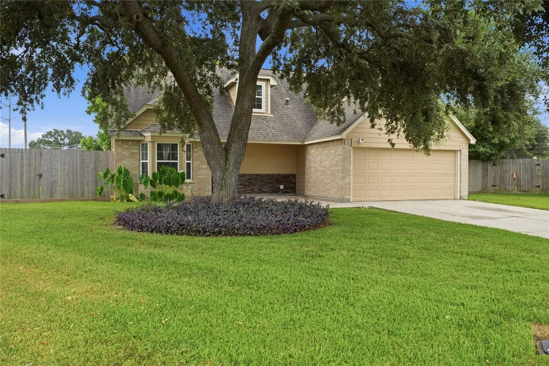 Photo of 2017 Eastwind Drive
