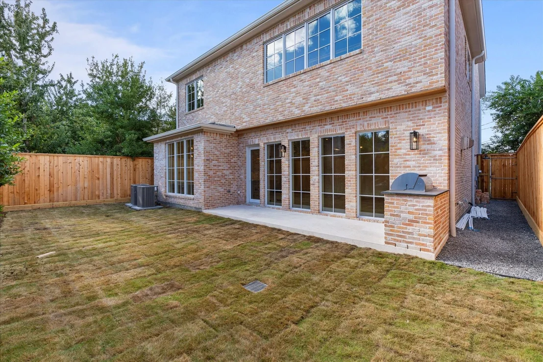 Photo of 4255 S Judson