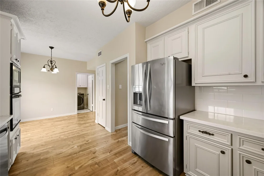 Photo of 706 Fernglade Drive