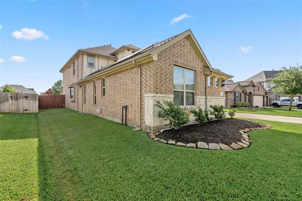 Photo of 22310 Nobleton Drive