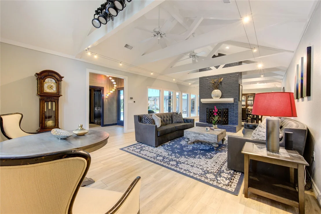 Photo of 1026 Riverlace Drive