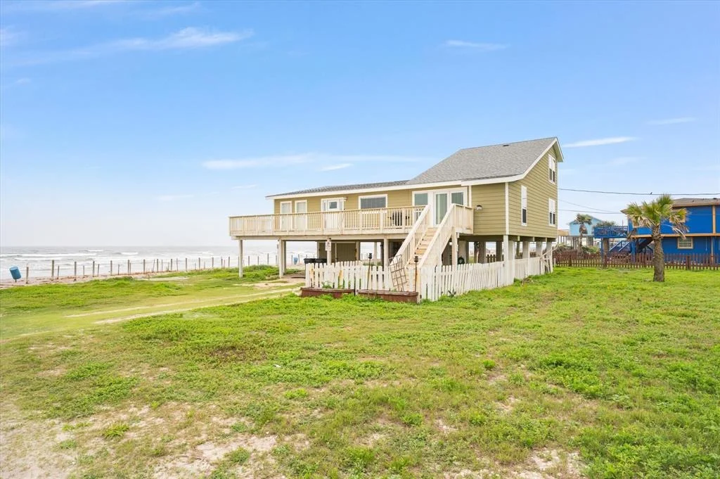 Photo of 12802 Bermuda Beach Drive
