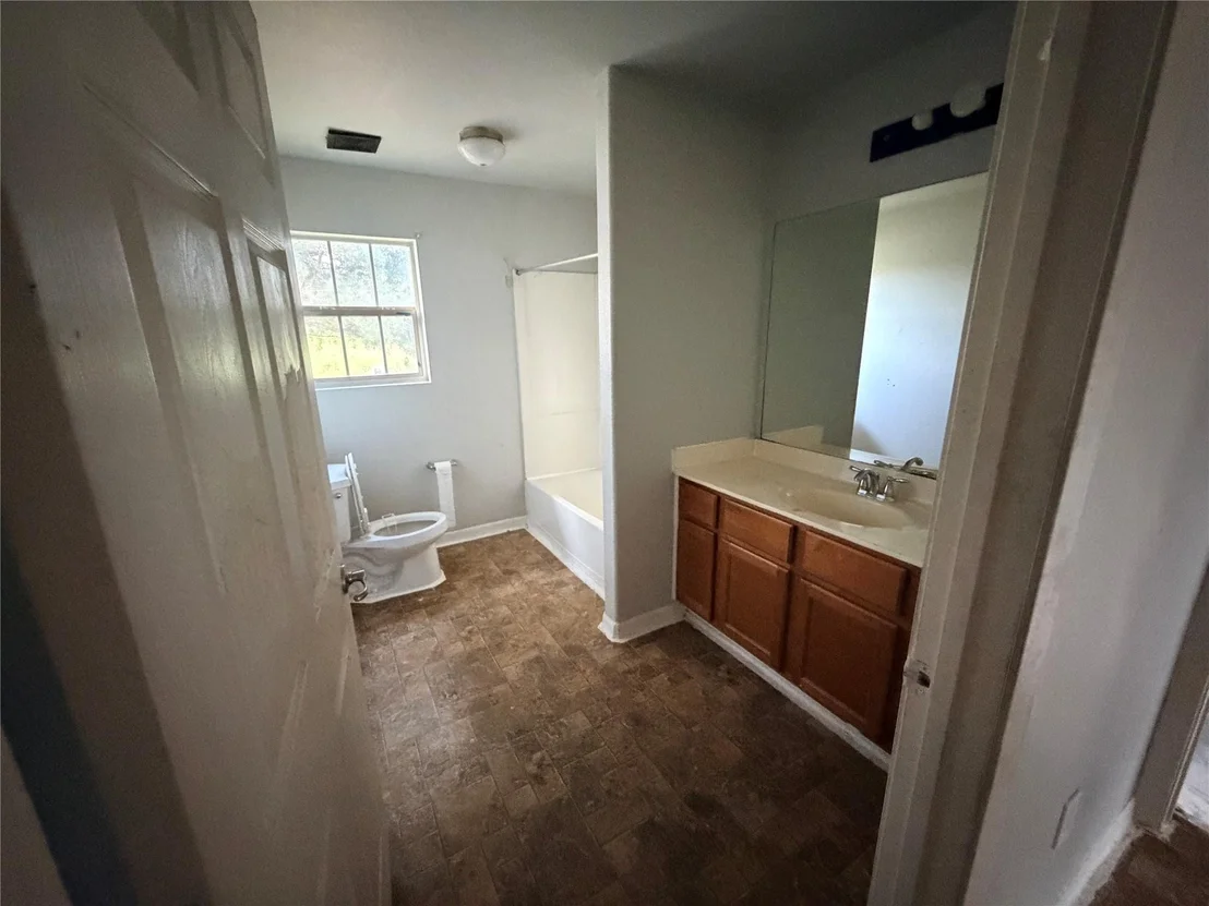 Photo of 424 Baker Circle