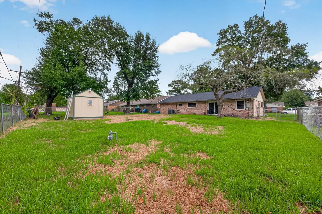 Photo of 215 Crest Hill Drive