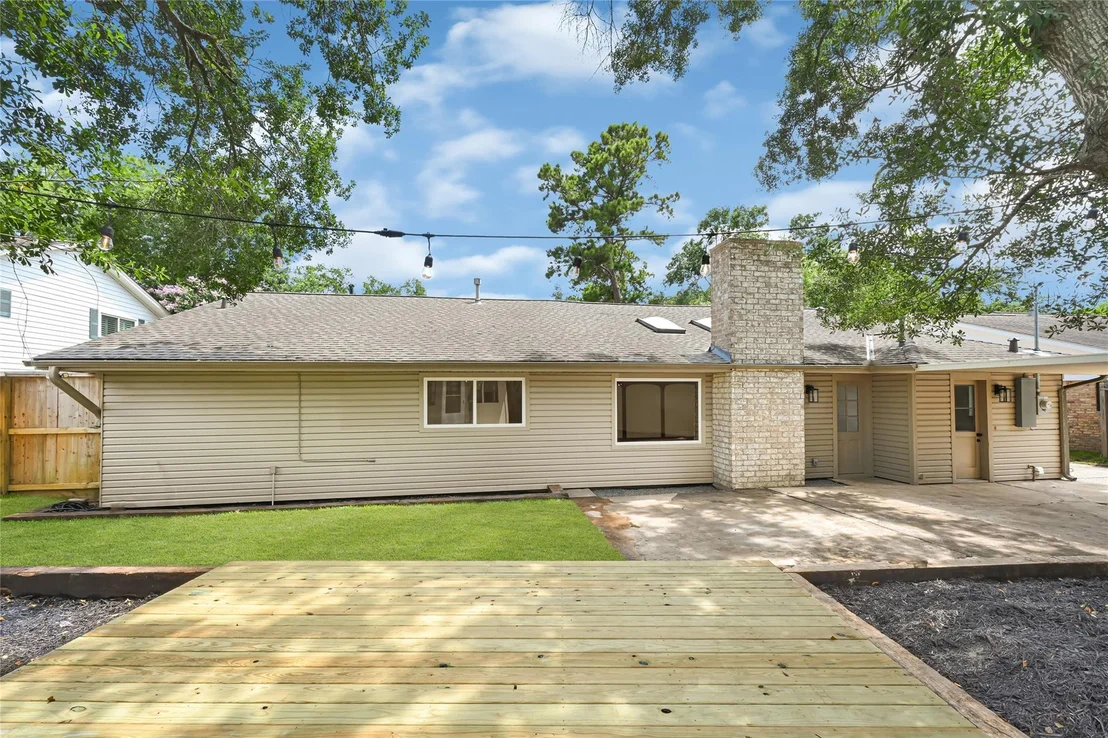 Photo of 11306 Valley Spring Drive