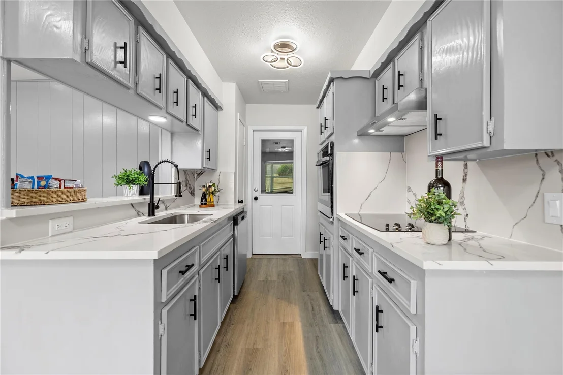 Photo of 12122 Plumbrook Drive