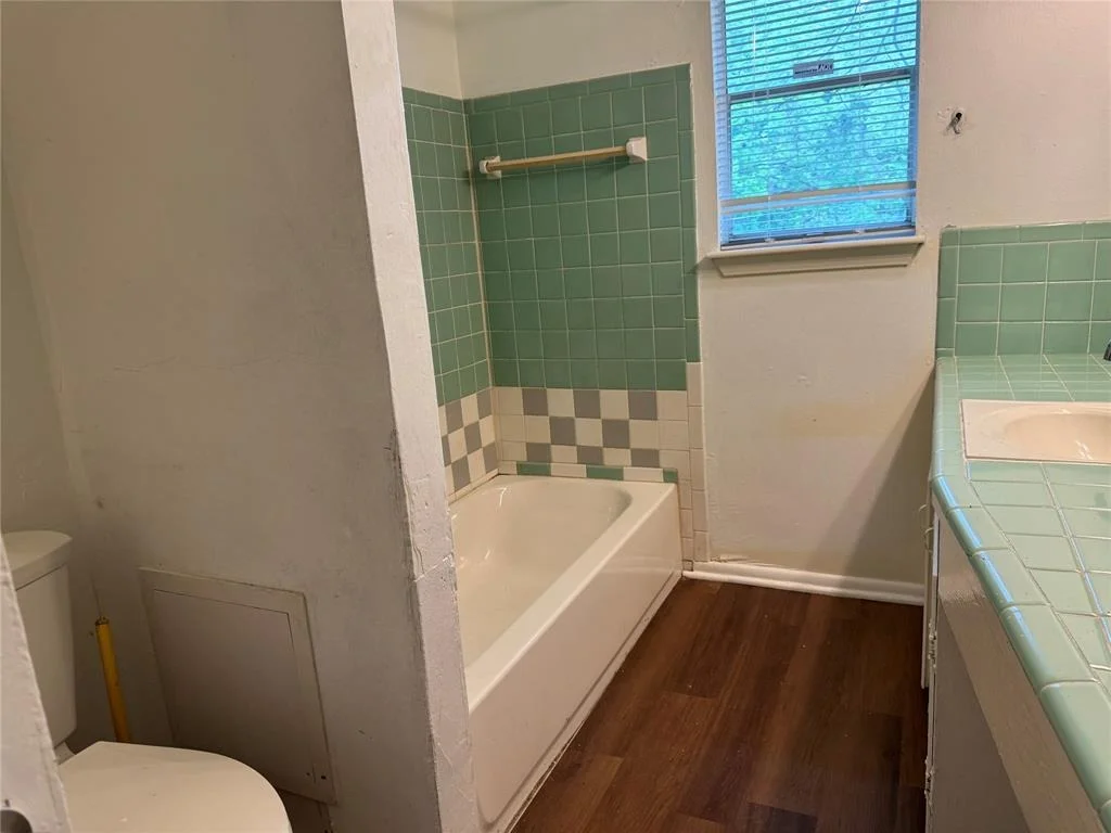 Photo of 5429 Denmark Street