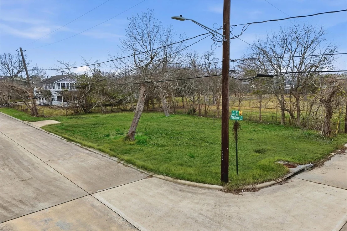 Photo of 110 W E Street