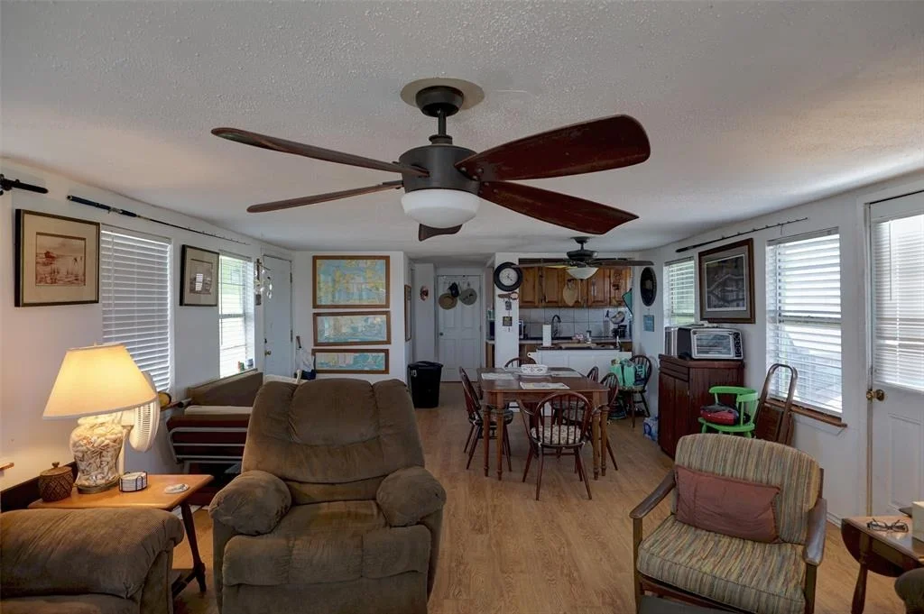 Photo of 814 Monument Drive