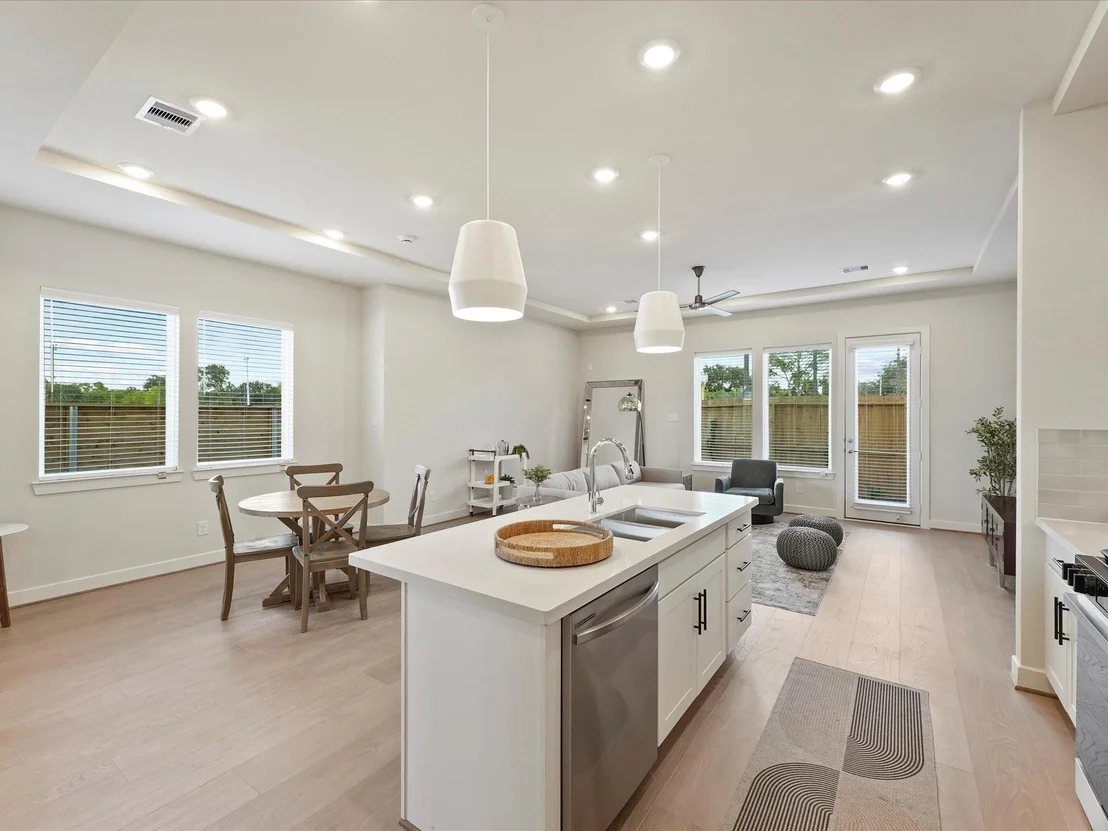 Photo of 6439 Rena Street