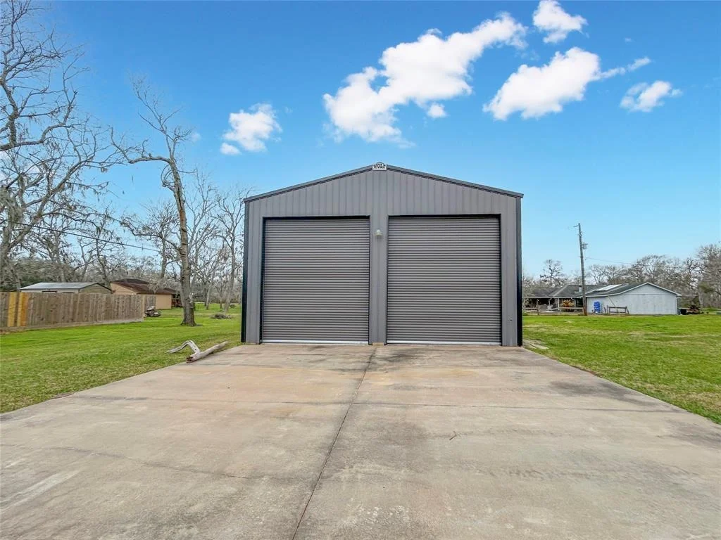 Photo of 302 Buffalo Trail