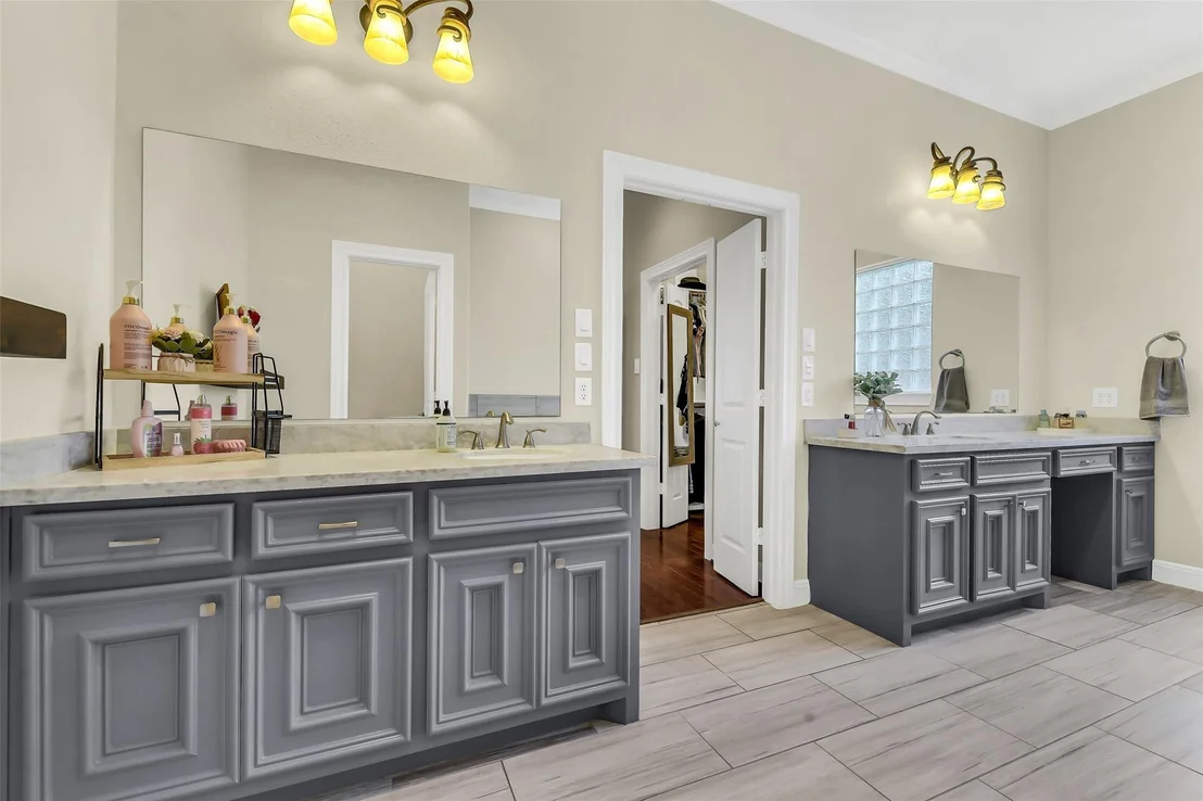 Photo of 754 Holly Springs Drive