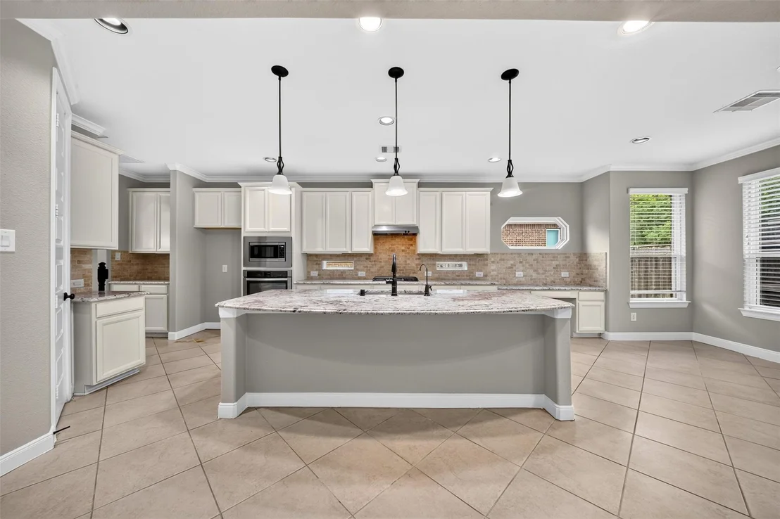 Photo of 6234 Avon Landing Lane