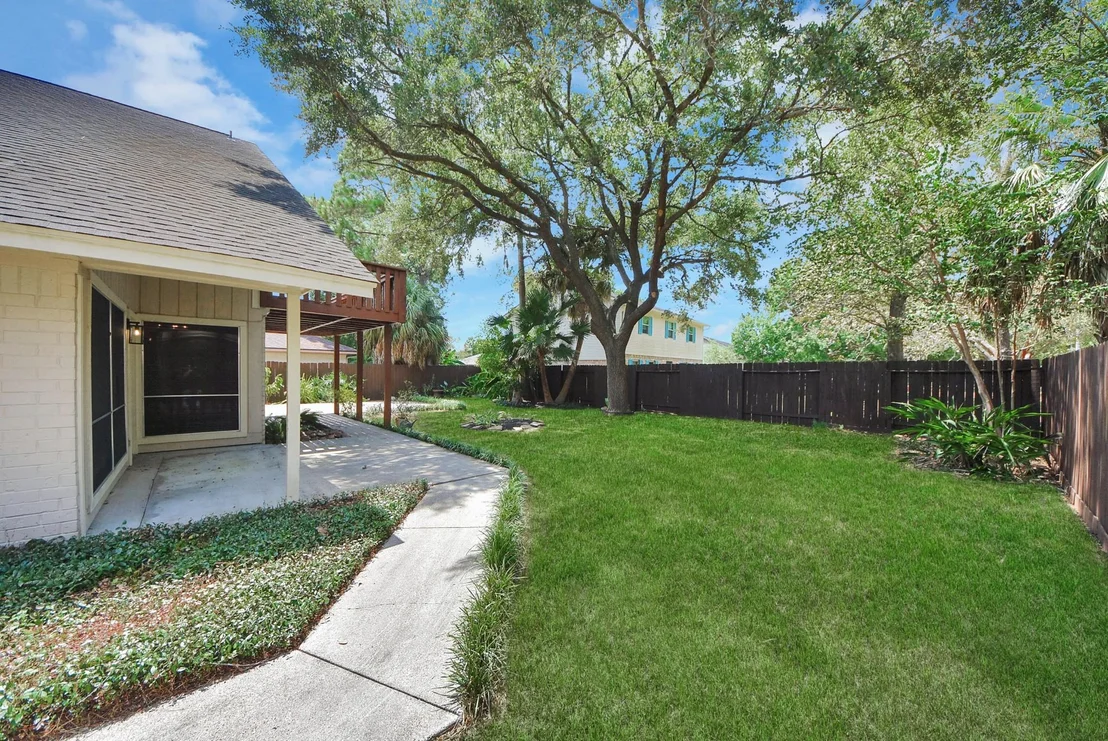 Photo of 515 Lorie Lane