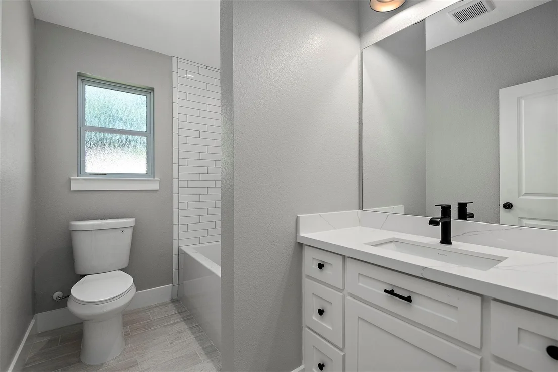 Photo of 13222 Doral Circle