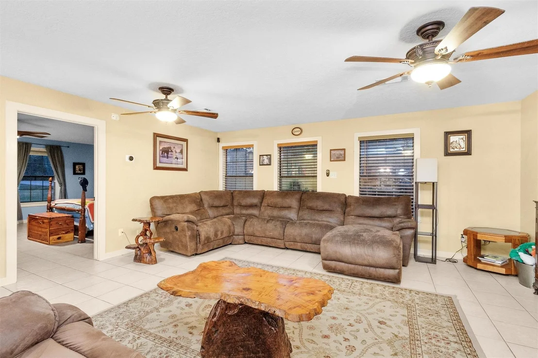 Photo of 528 Catfish Lane