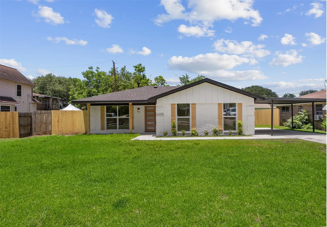 Photo of 3005 Barberry Drive