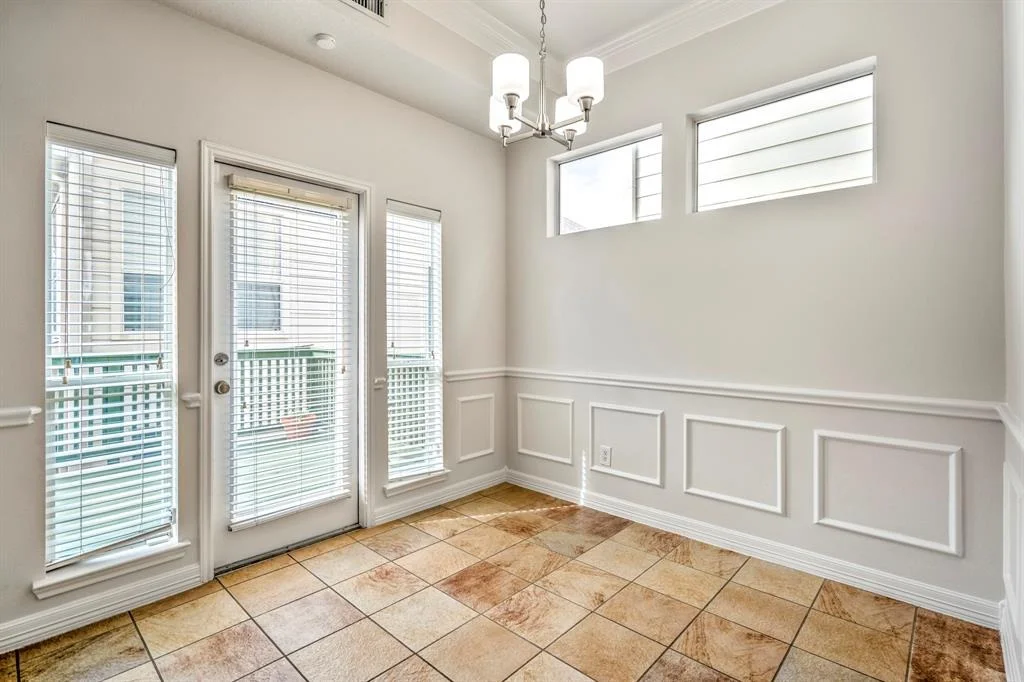 Photo of 709 Detering Street