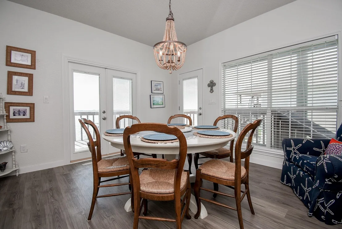 Photo of 1504 W Bayshore Drive