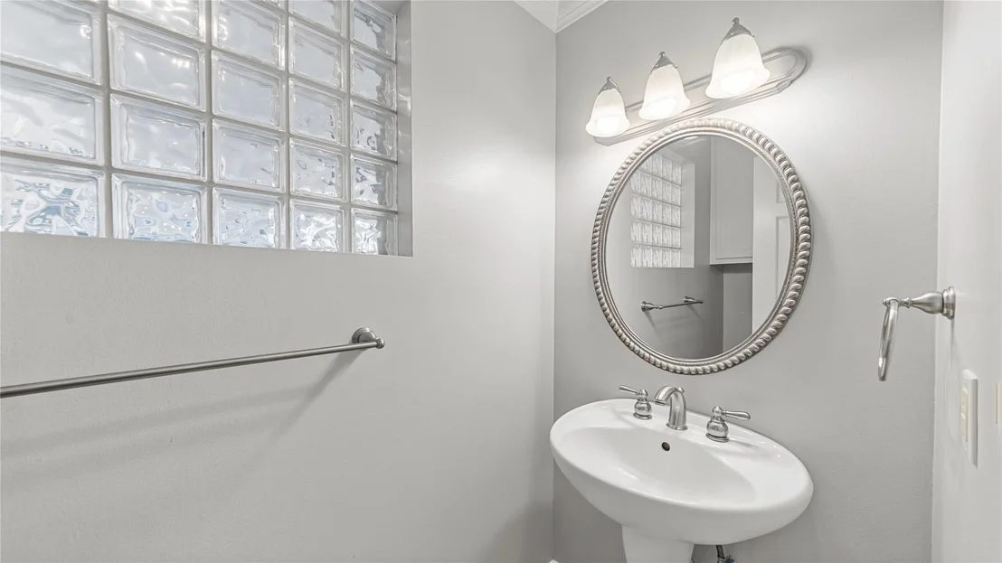 Photo of 11002 Renwick Drive