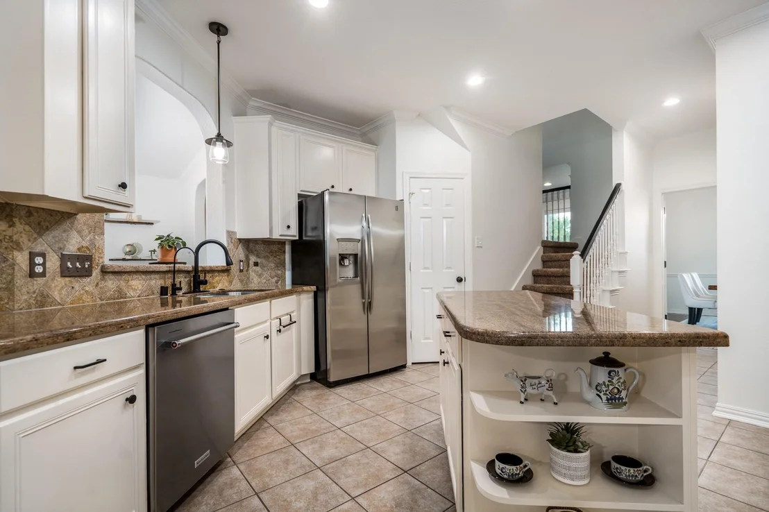 Photo of 15903 Lake Loop Drive