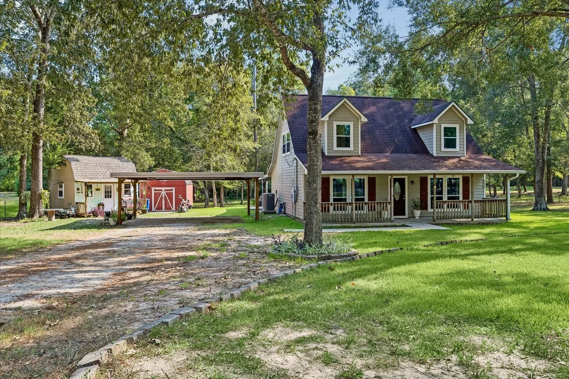 Photo of 641 County Road 404