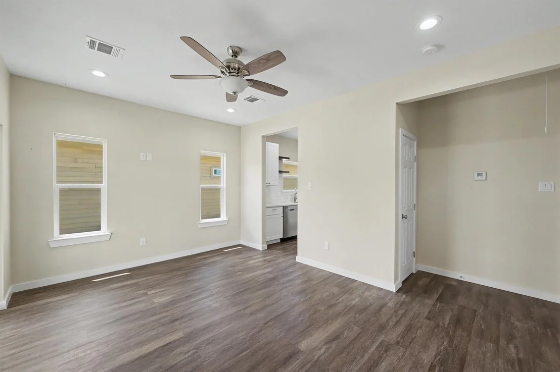 Photo of 50 Westlake West