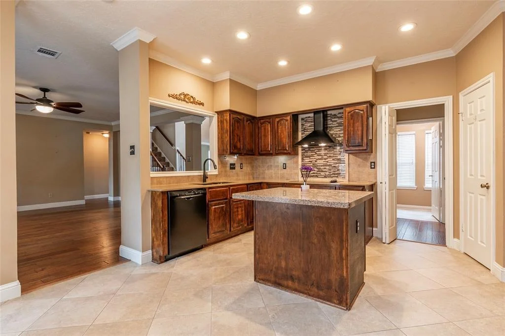 Photo of 15931 Manor Square Drive