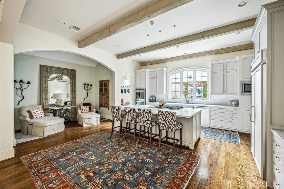Photo of 2228 Dunstan Road