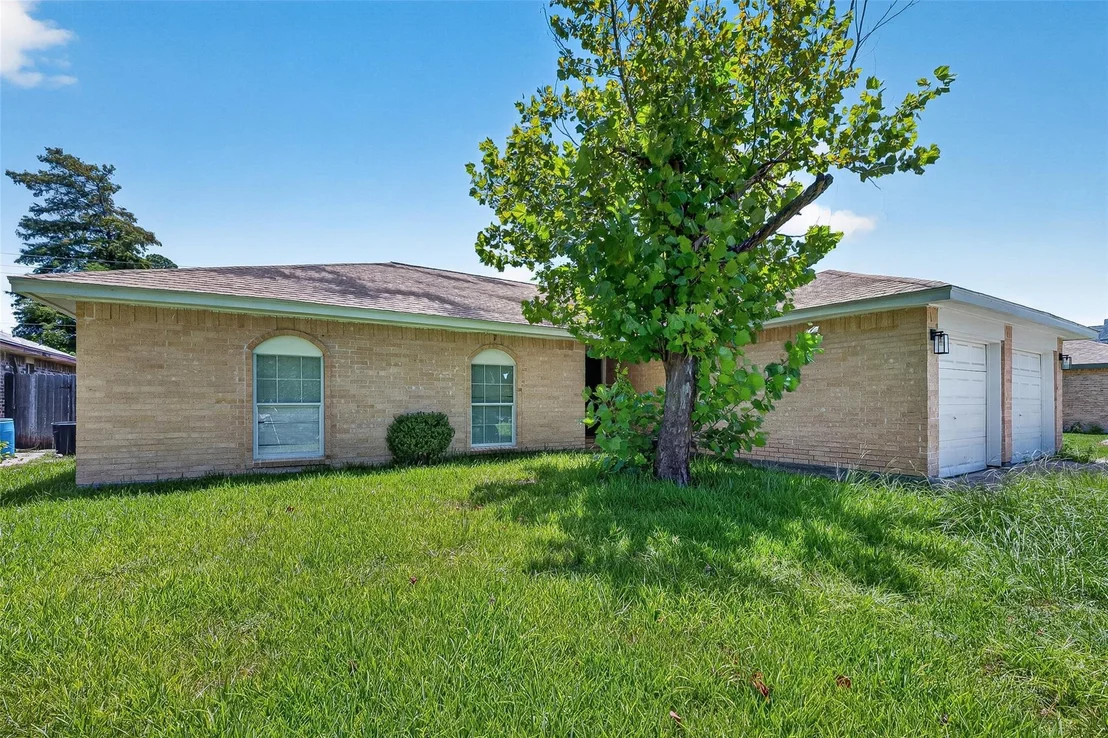 Photo of 1446 Castle Glen Drive