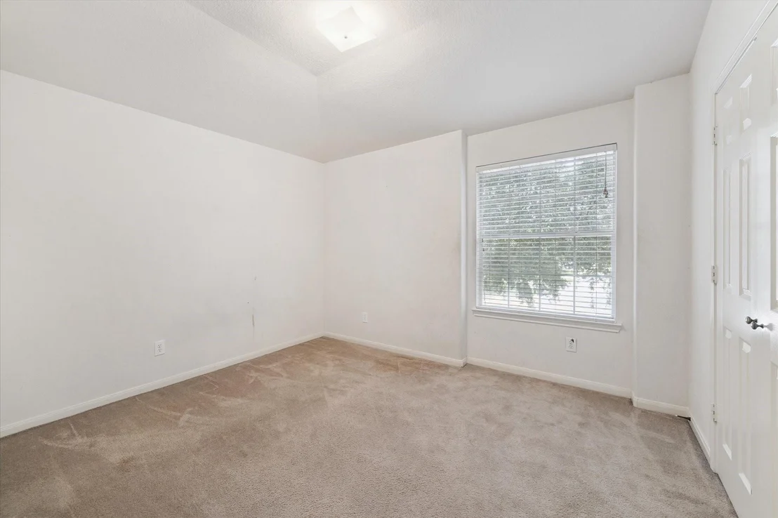 Photo of 1402 Merryglen Court
