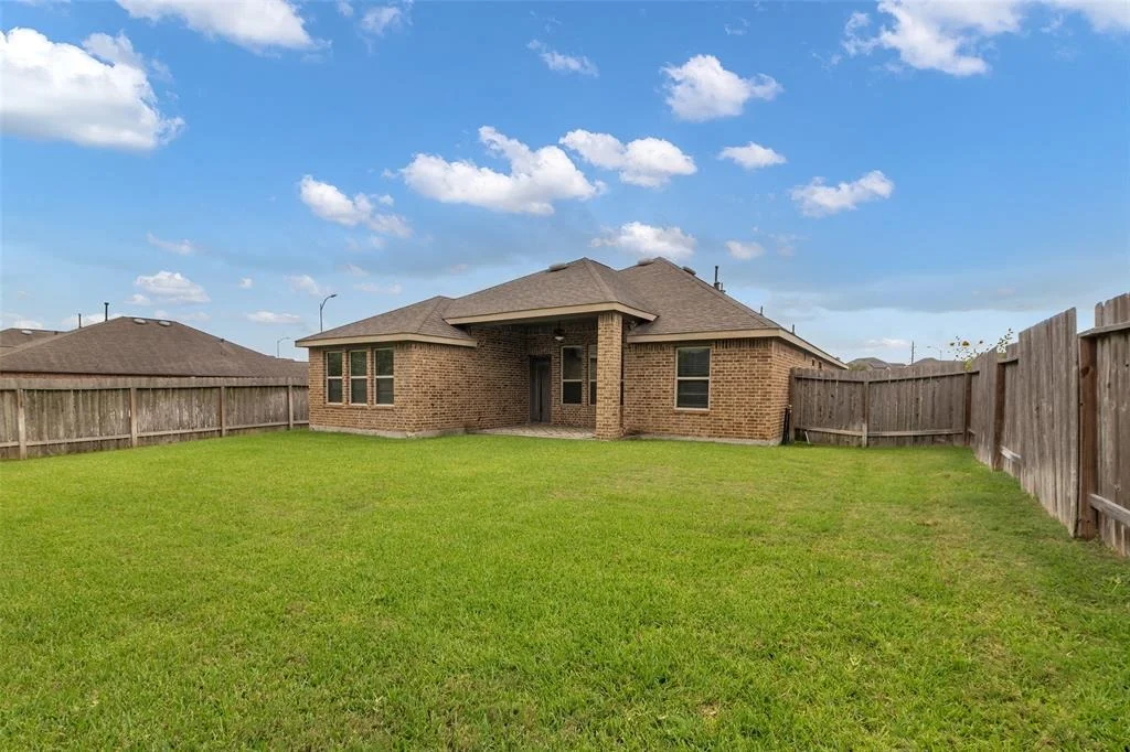 Photo of 3902 Raintree Village Drive
