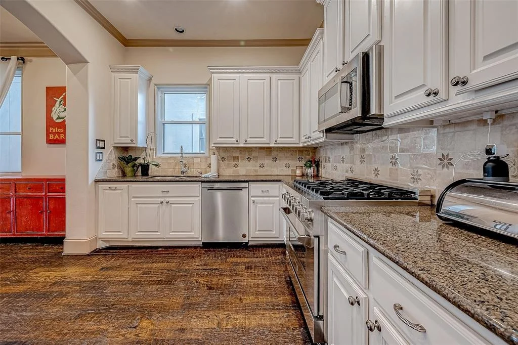 Photo of 2807 Chartres Street Street