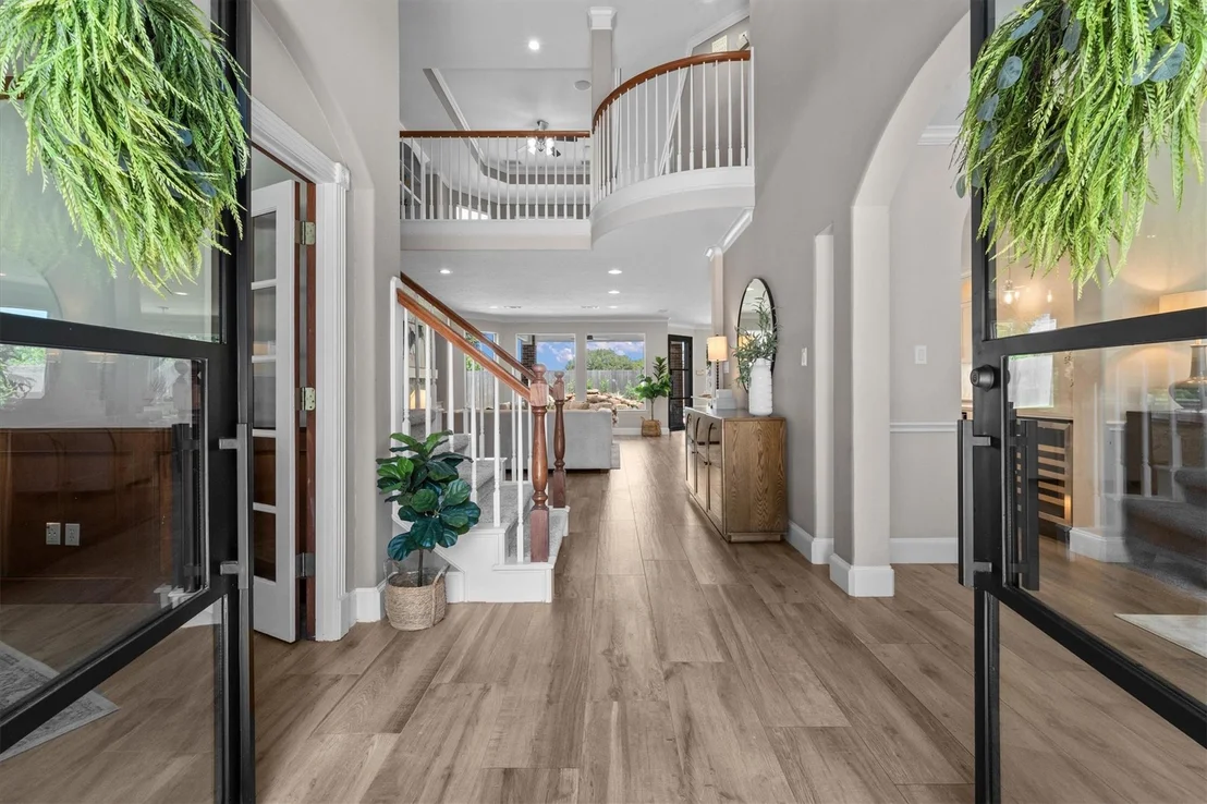 Photo of 15206 Hilltop View Drive