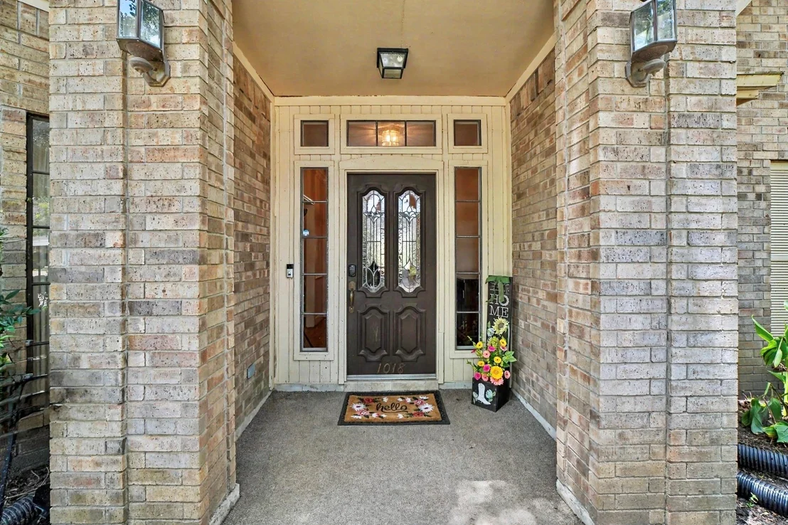 Photo of 1018 Bittersweet Drive