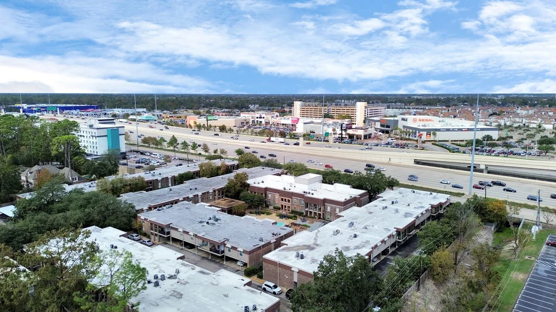 Photo of Unit 30 at 7575 Katy Freeway