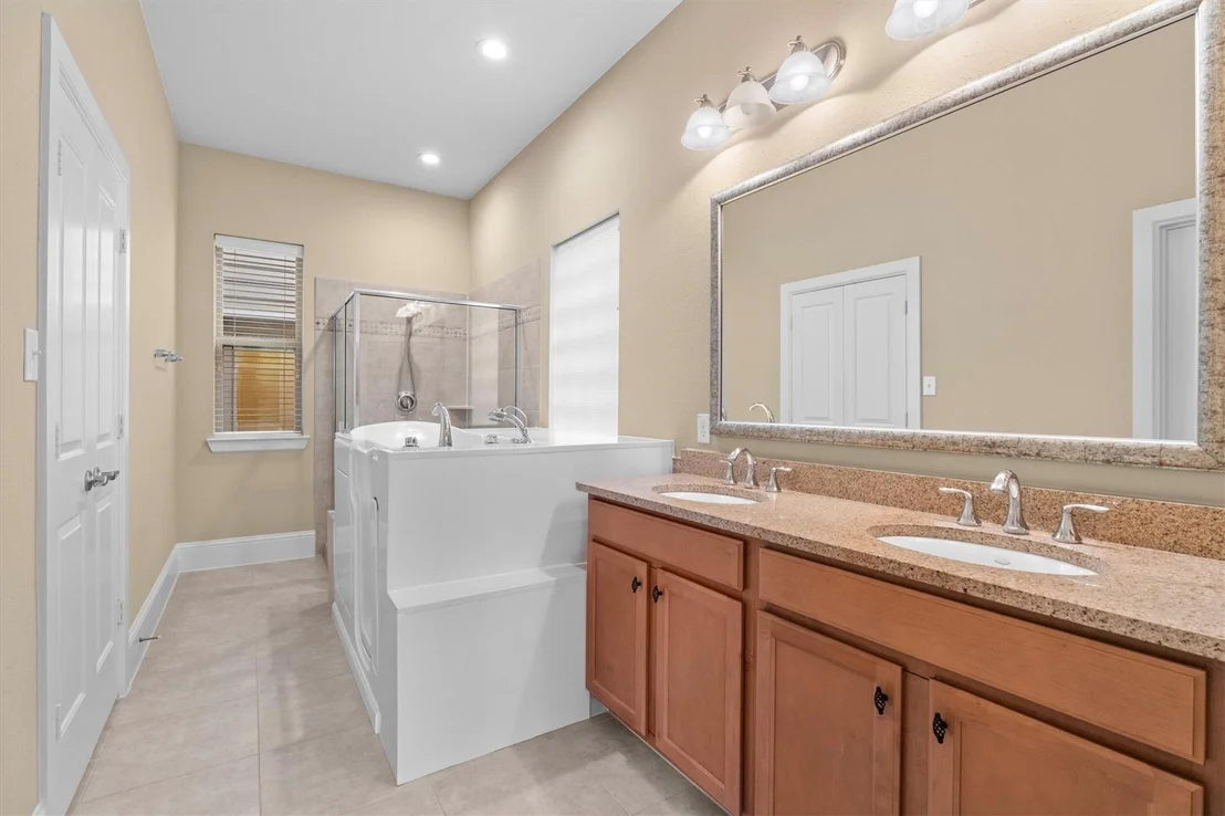 Photo of 8603 Crescent Valley Lane