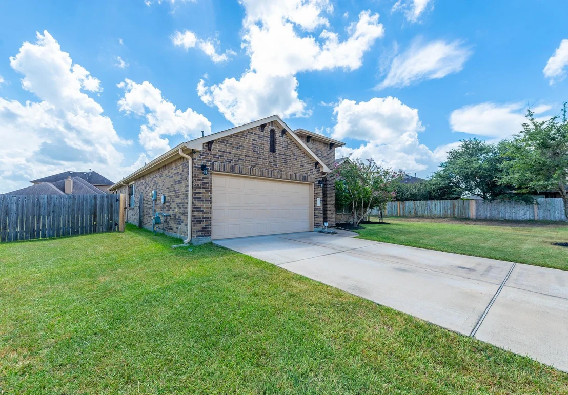Photo of 25635 Farrier Drive