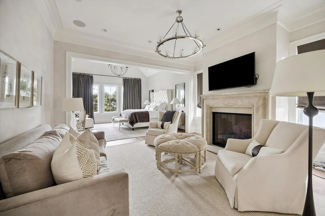 Photo of 2240 Del Monte Drive