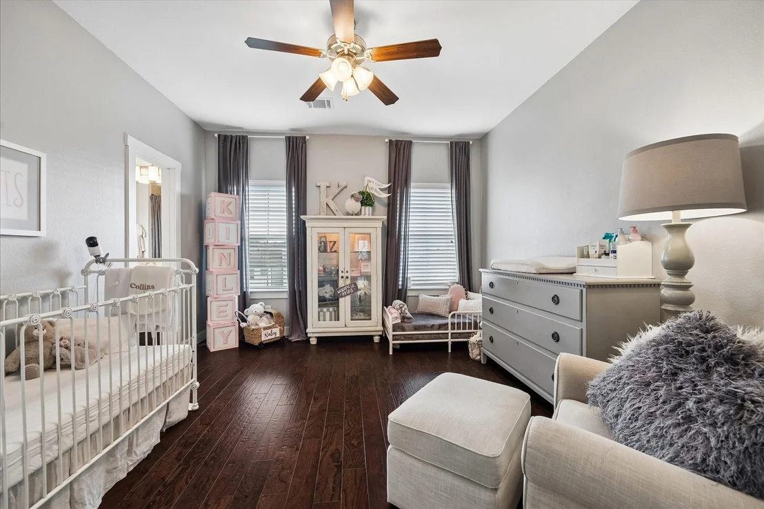 Photo of 2416 Couch Street
