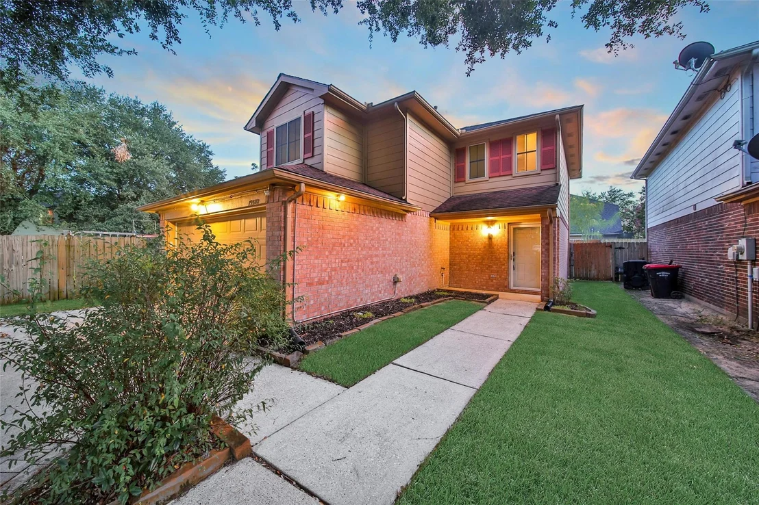 Photo of 19502 Sandy Stream Court